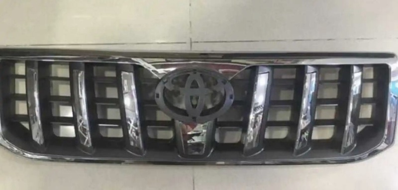 Облицовка на Toyota Land Cruiser Prado 1